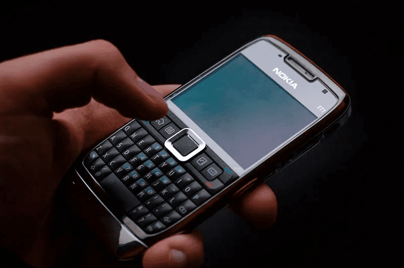 Nokia E71