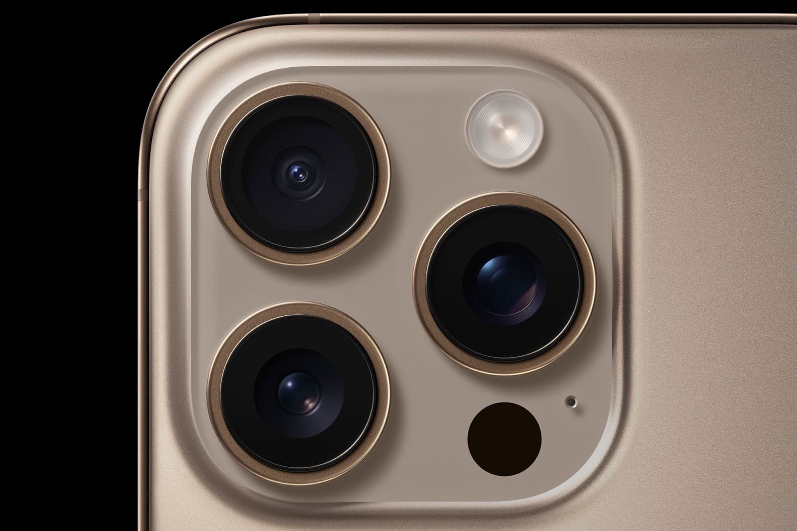 3 Iphone cameras